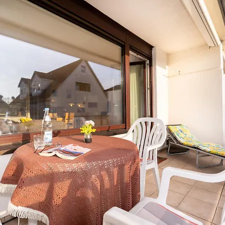 Strandburg 12 *